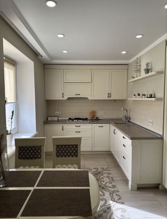 Продаж 2-кімнатної чешки