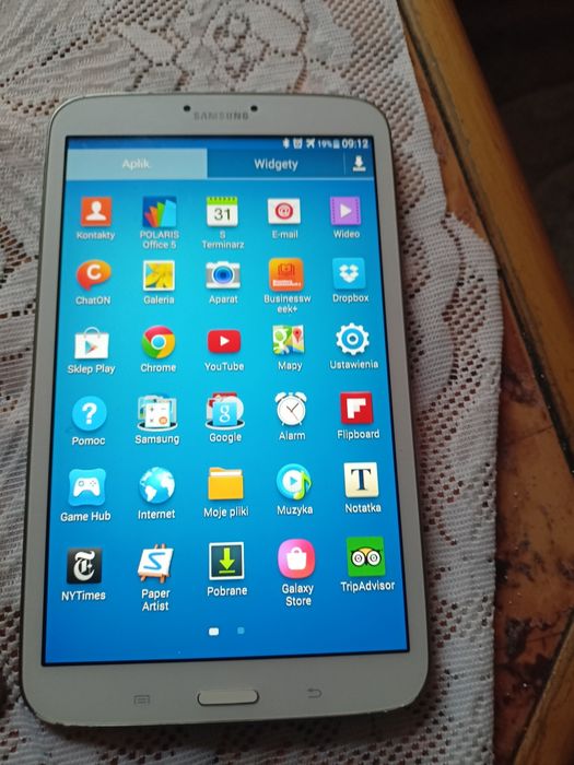 Tablet marki Samsung biały  sm-t310