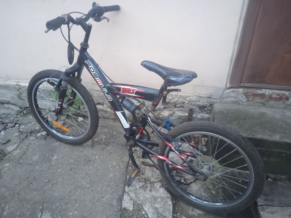 Продам детский велосипед не на ходу