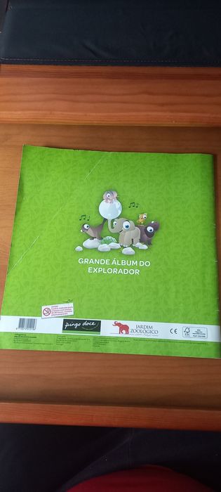 Caderneta Grande Álbum do Explorador completa

-