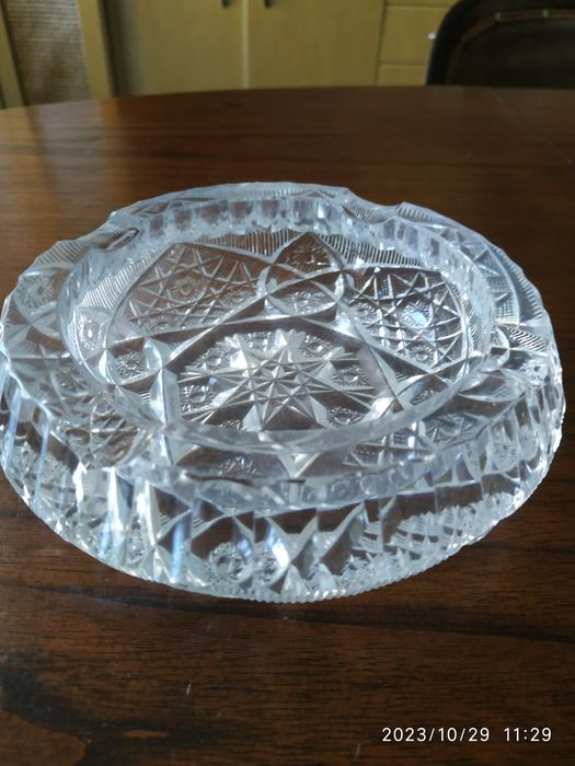 Пепельница хрустальная.