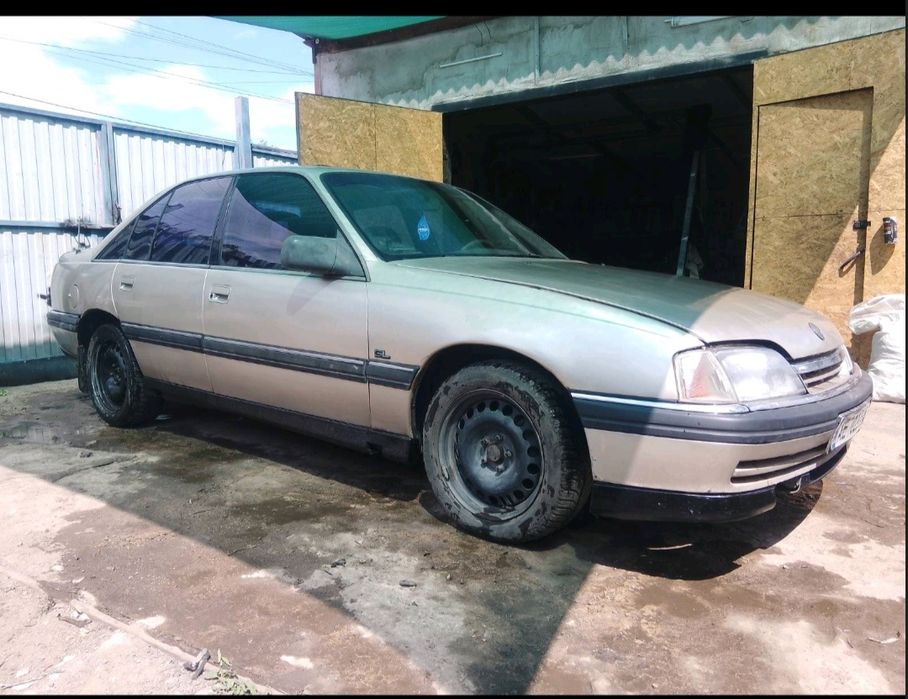 Продам машину Opel Omega
