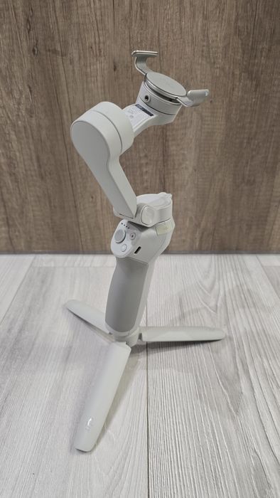 Gimbal na telefon DJI OM 4 (Osmo Mobile 4)