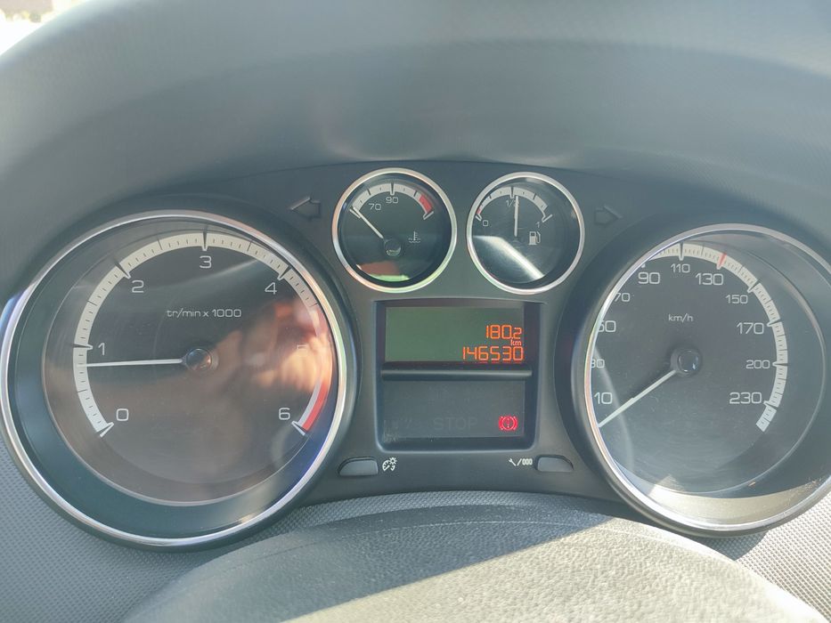 Пежо 308, 2010 год