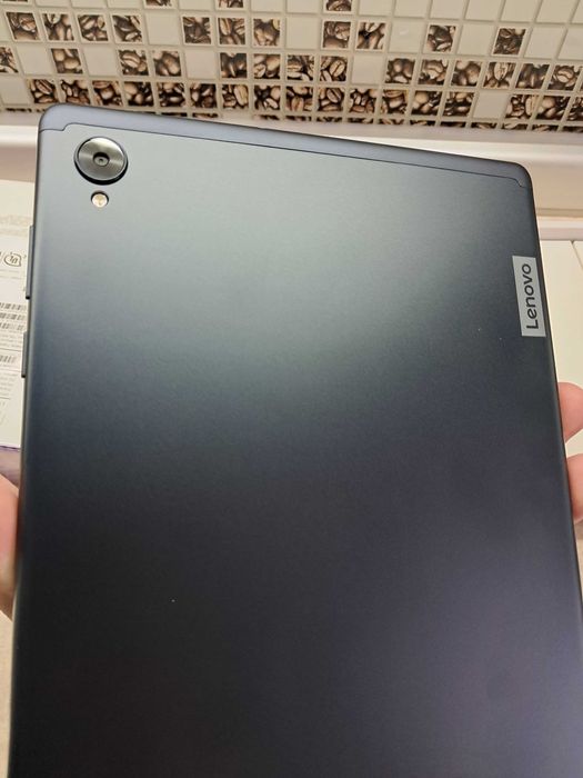 Планшет Lenovo 10” в ідеальному стані!