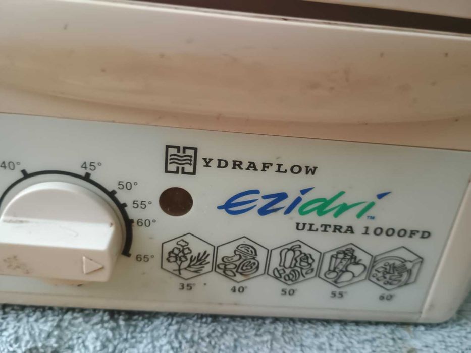 Сушарка для фруктів ezidri. Дегидратор