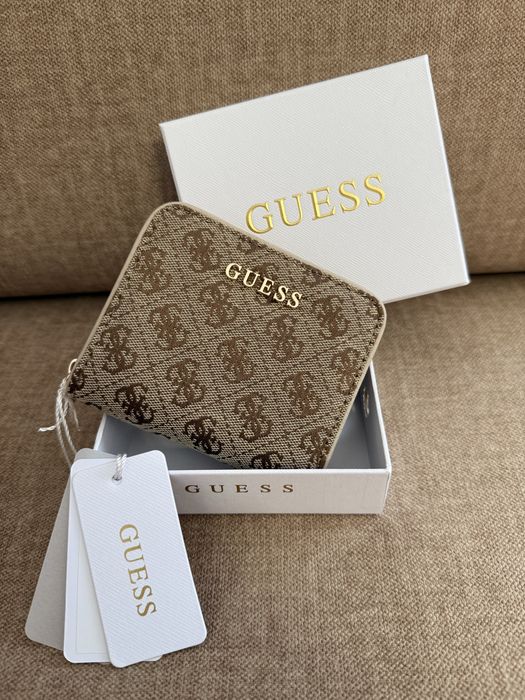 Guess nowy portfel żakardowy monogram brązowy beżowy złote logo portfelik do torebki wallet pudełko