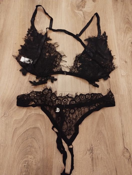 Czarna seksowna bielizna r.36
