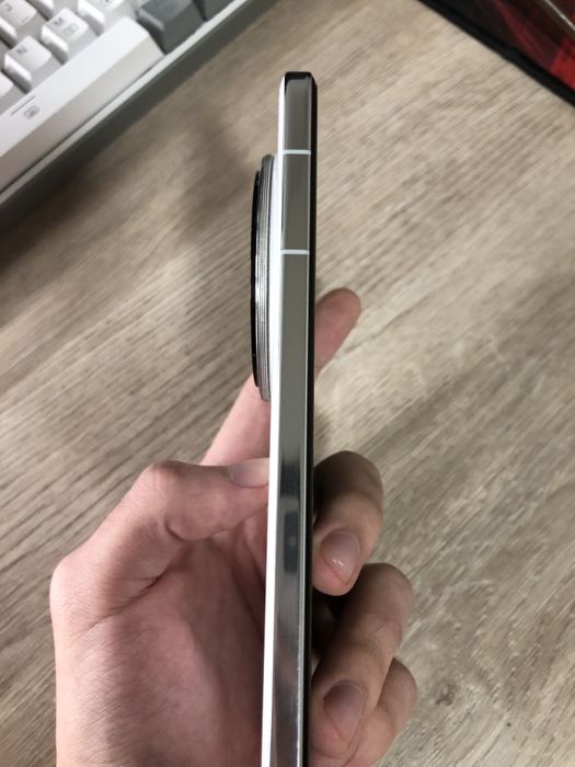 Vivo x200 pro 16/512 white