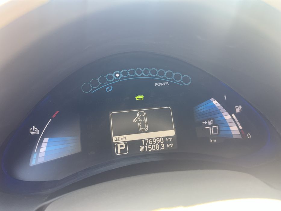 Терміновий продаж Nissan Leaf