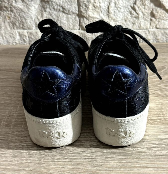 Ténis ASH cult star