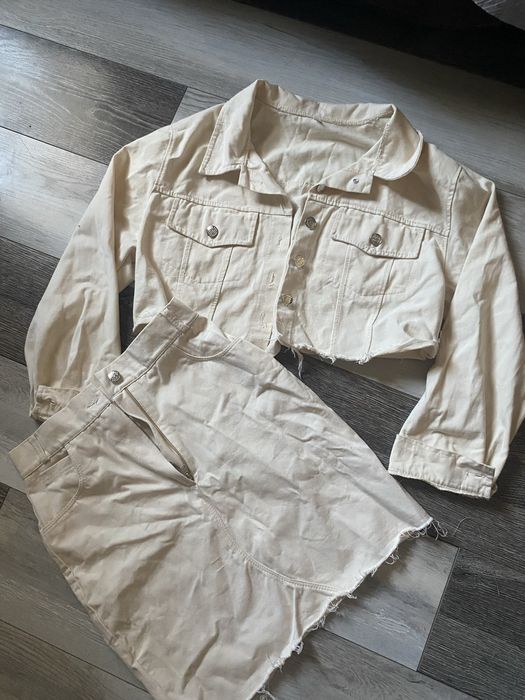 костюм (спідниця та рубашка