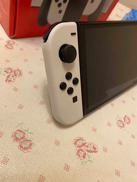 Nintendo Switch OLED New* 1 Game 2 Months of Use. (Invoice and Warranty)64283968020993124