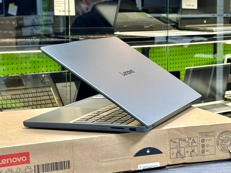 НОВІ!! 2025рік! Ноутбуки Lenovo Slim 3 15IRH / Core 7 240H / 15.6 IPS