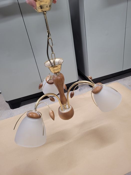 Żyrandol. Darmowa dostawa