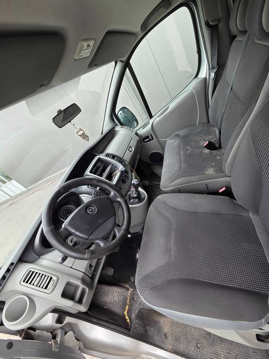 Opel Vivaro Osobowy 2011r. 2.0