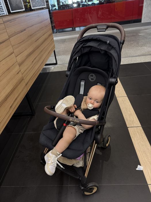 Cybex Coya black
