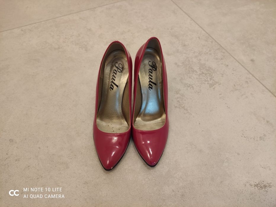 Szpilki fuksja skórzane polska firma Paula lakierowane