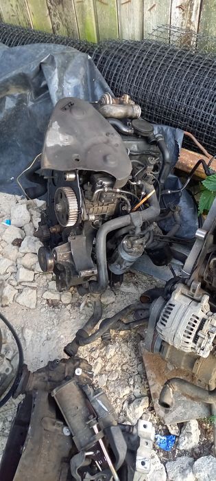 Sprzedam silniki z passata b5 1.9 tdi czesci sprawne 96r.