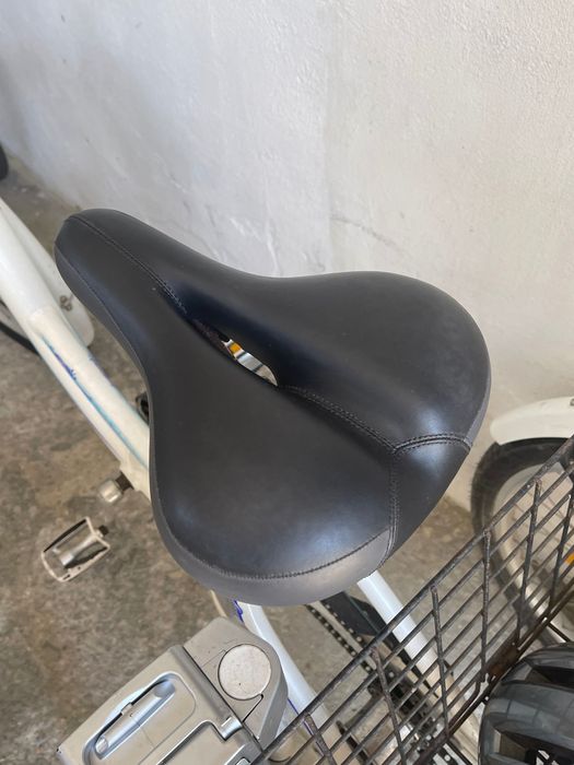 Triciclo elétrico adultos com cesto