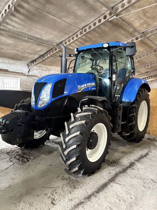 Трактор NEW HOLLAND T6090