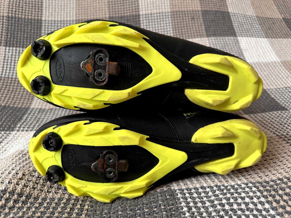 Кросівки велосипедні MTB Northwave Raptor Arctic GTX 39р.