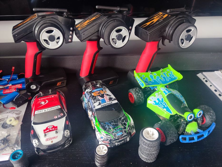 Rc auta 1/28 , 1/24 3 sztuki wltoys