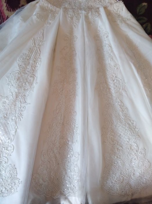 Продам свадебное платье