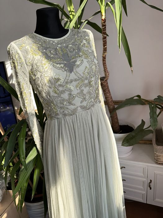 Szałwiowa sukienka maxi zdobiona cekinowa tiulowa m 38 asos L 40