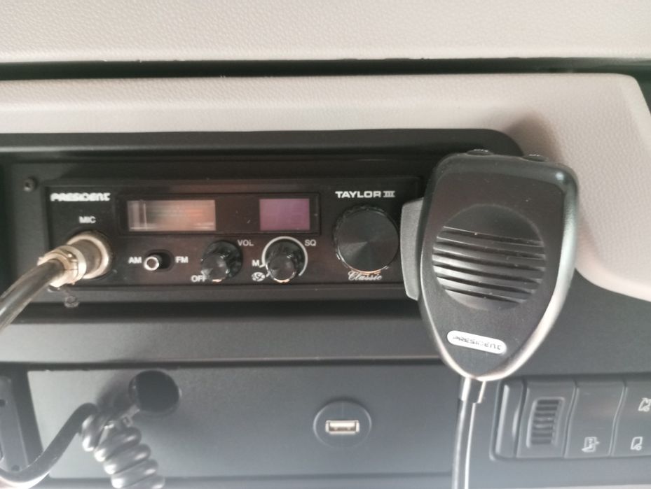 Rádio CB president Taylor 3  AM/FM