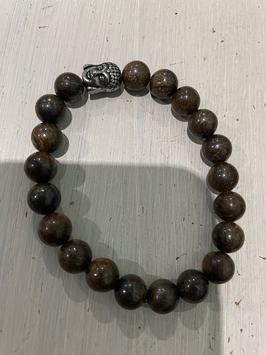 Vendo pulseira de pedras com buda