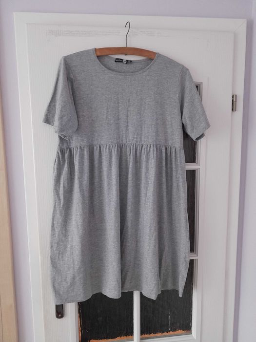 Sukienka ciążowa Boohoo Maternity