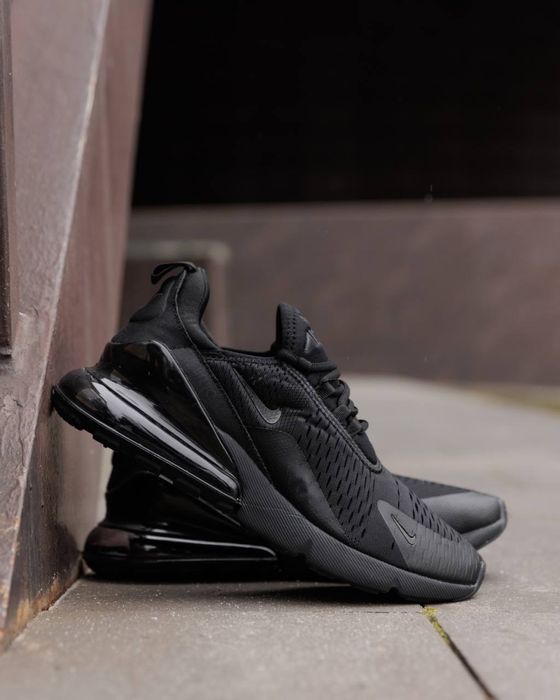 Nike Air Max 270 Triple Black