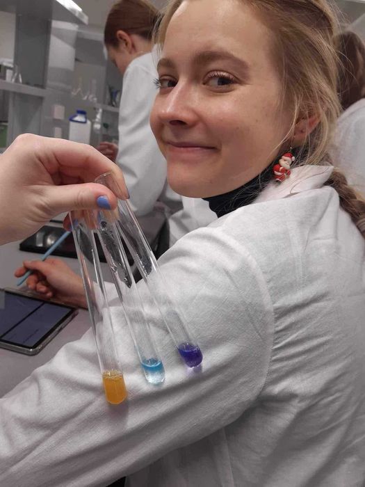 korepetycje z chemii (studentka medycyny)