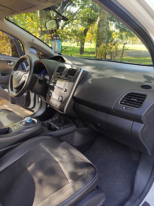 Nissan Leaf 2015