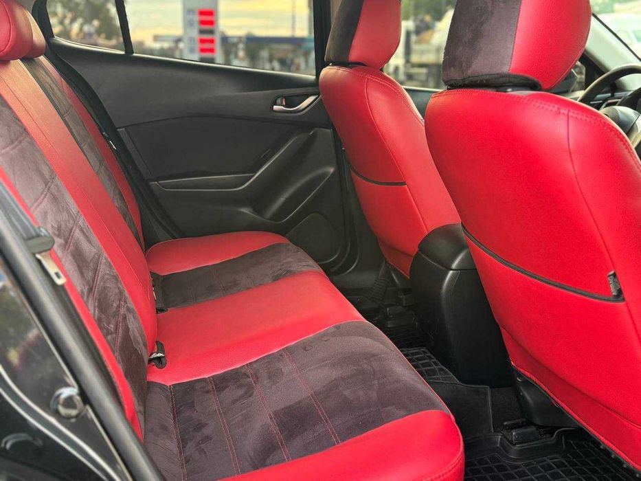 Mazda 3 SkyActiv 2014 року