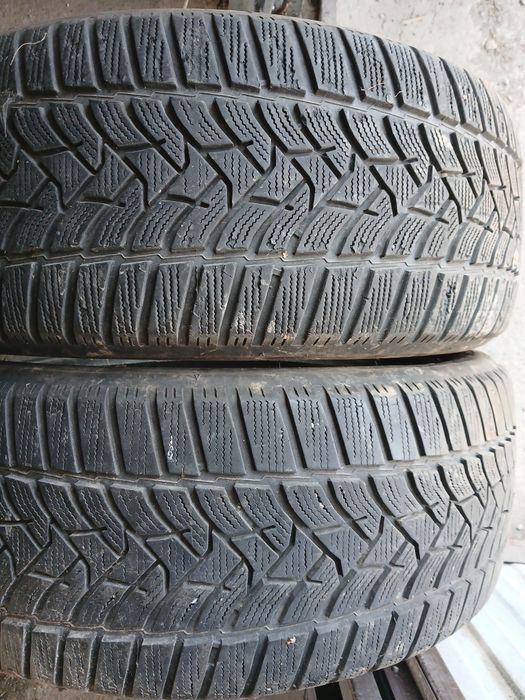 2 Opony zimowe 235/50r18 DUNLOP 6.5mm