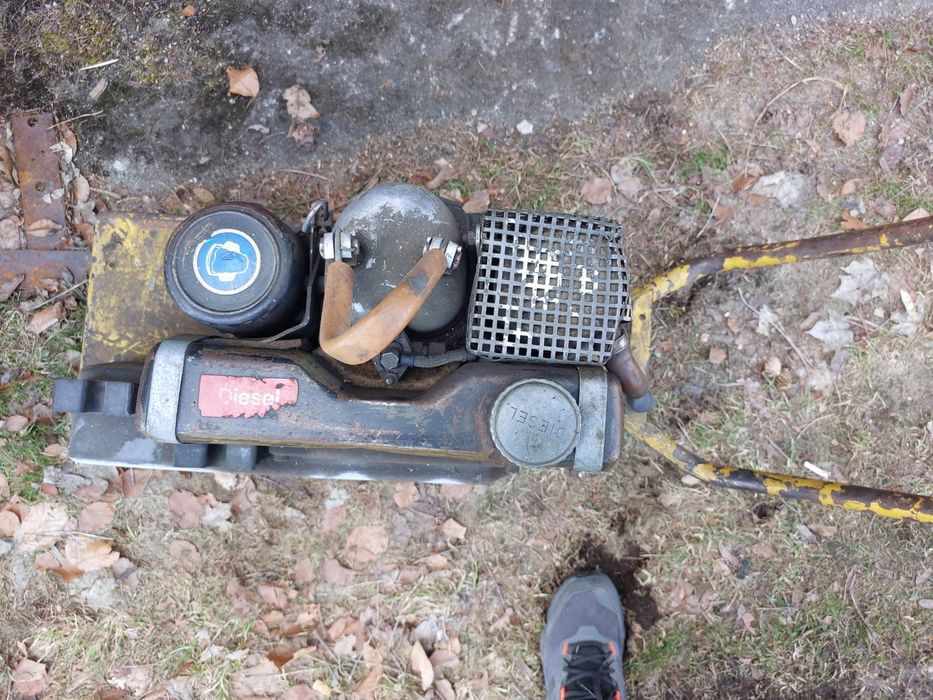 Zageszczarka Wacker 100kg disel