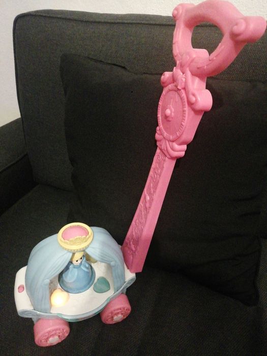Carruagem Chicco Disney Princesa Cinderela.