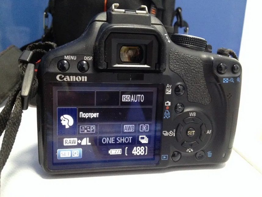 Фотоаппарат Canon EOS Kiss X3 (500d) Тайвань