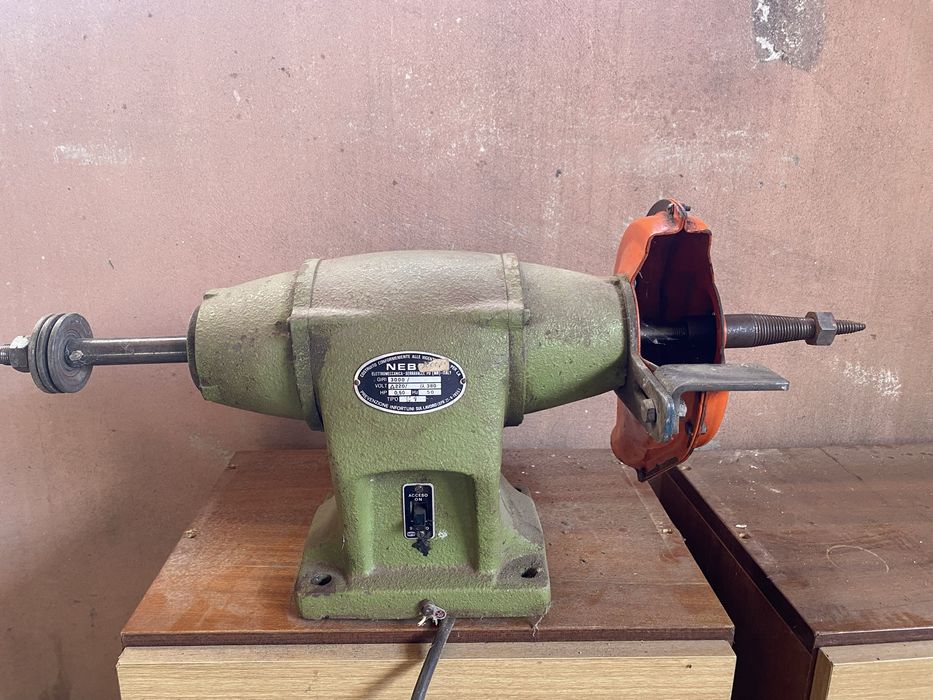 Motor de polir trifásico