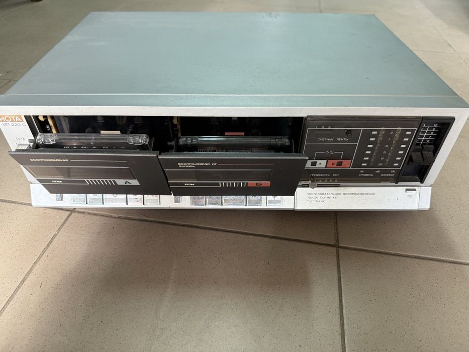Магнітофон Hота МП 220 С+ 69 касет