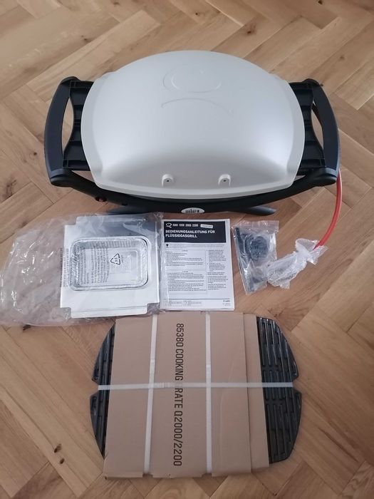Grill gazowy Weber Q2000 Titanium przenośny turystyczny 3.52kW