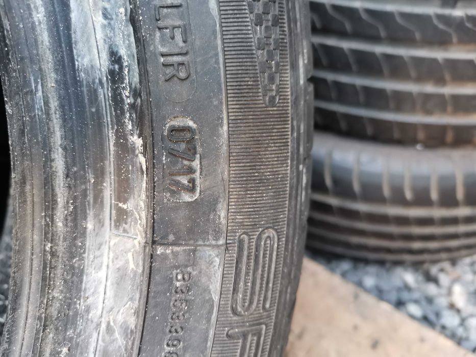 lato Dunlop 225/50/17 6.7mm 2szt