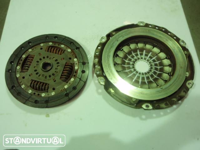 Embraiagem usada - Ford Focus 1.8 Tddi 90cv ( 2000 )