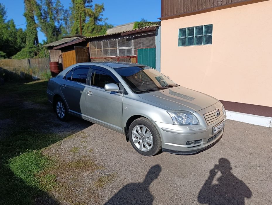TOYOTA Avensis T25