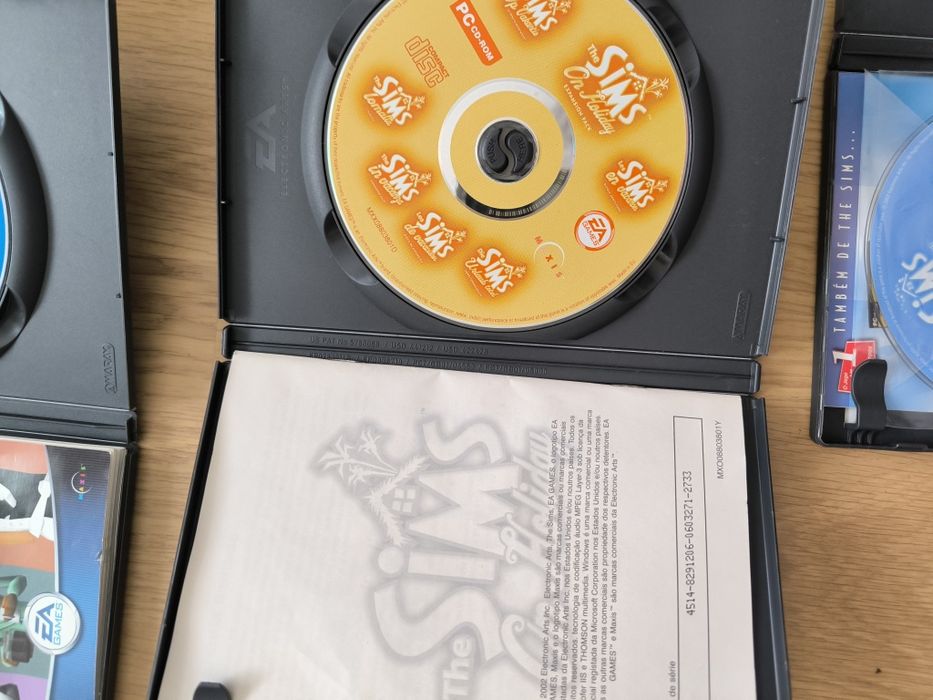 The Sims 1 PC Base Game and Expansion Packs64738337050882124