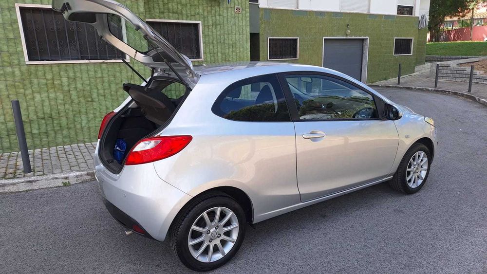 Mazda 2 1.3 Gasolina 2011 – 3 Portas – Económico e Fiável