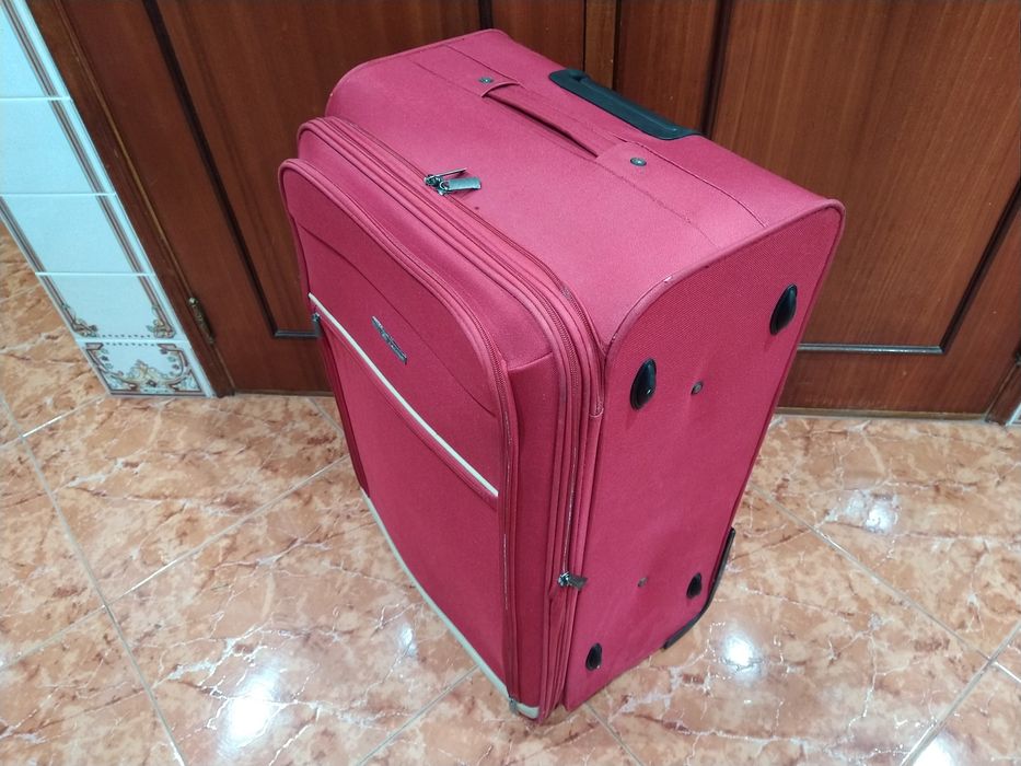 Mala malas de porão até 23 kg viagem casa quarto apartamento vivenda.