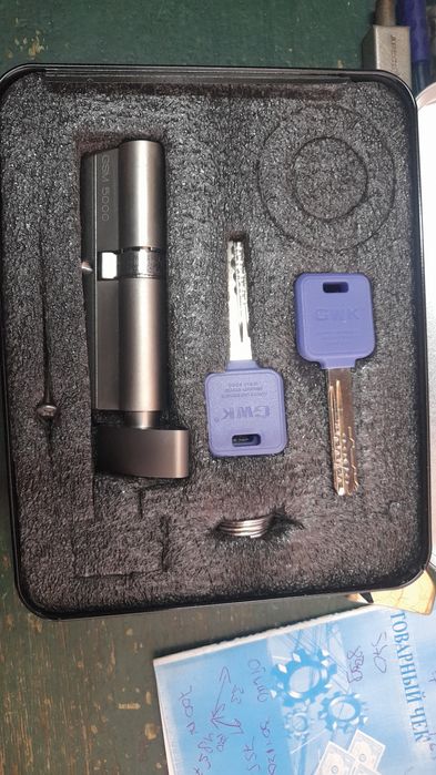 Личинки дверного замка